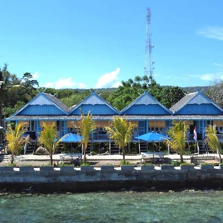 Moyo Island Resort Экстерьер фото