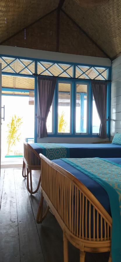 Moyo Island Resort Экстерьер фото
