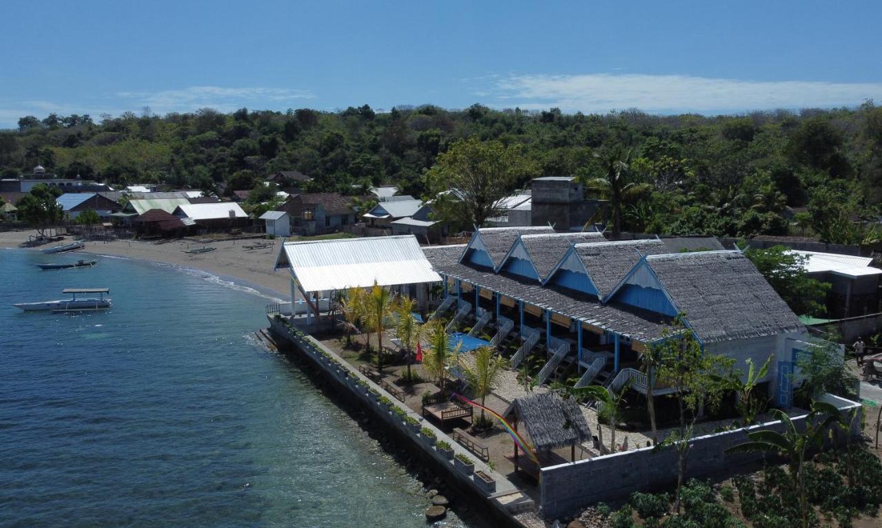 Moyo Island Resort Экстерьер фото