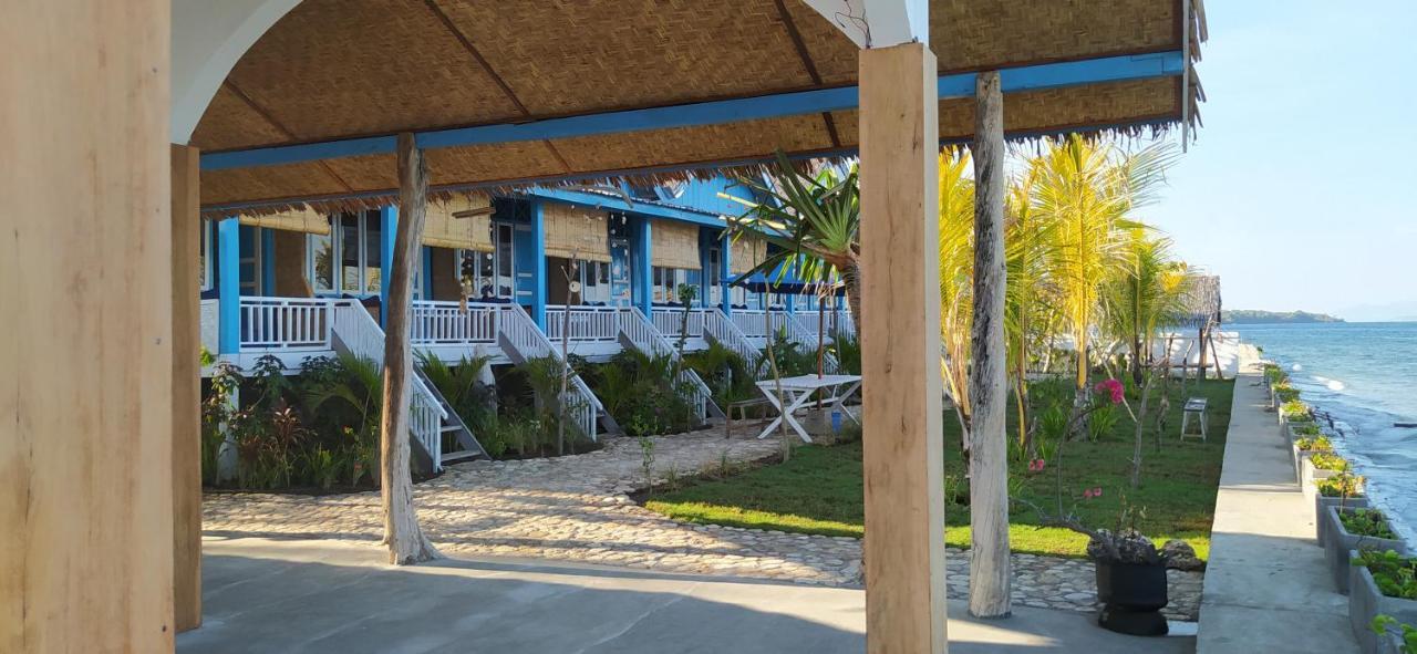 Moyo Island Resort Экстерьер фото